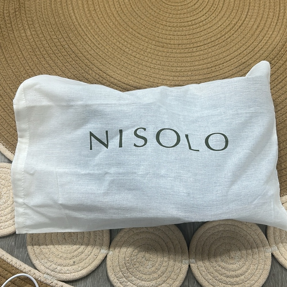 Nisolo Everyday Chelsea Boot - Picture 15 of 15
